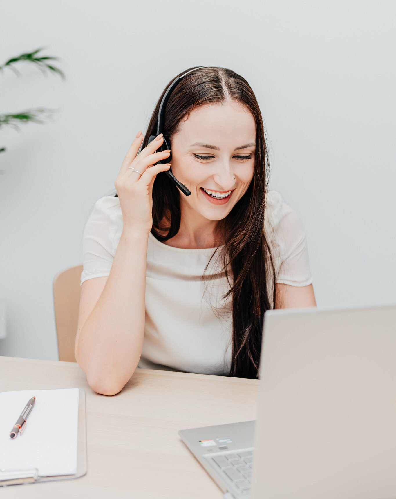Mint-Business-Centre-Phone-Answering-Service-Virtual-Receptionist-Newcastle-Australia